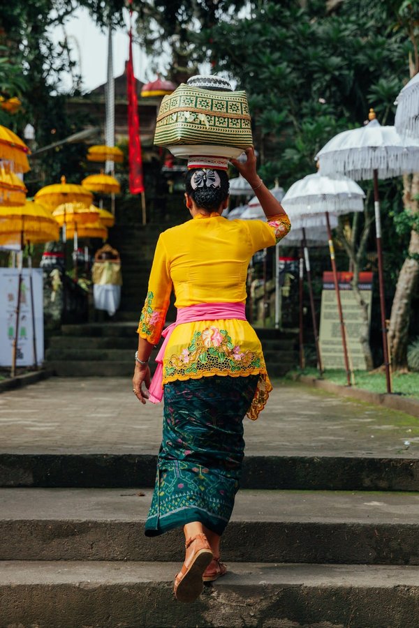 Où assister à une cérémonie de danse traditionnelle balinaise à Ubud?